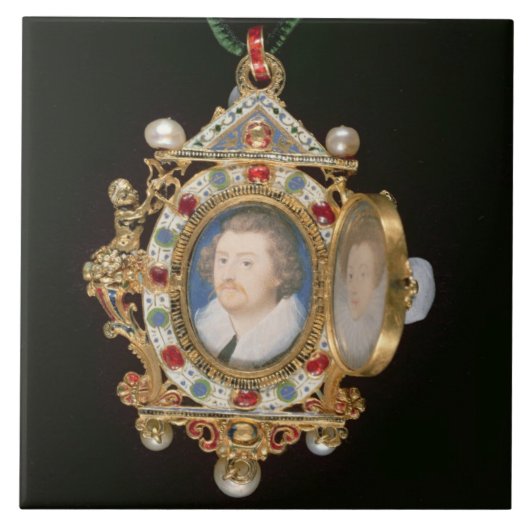 De Gresley Jewel, met miniatuurportretten van Sir Tegeltje (Voorkant)