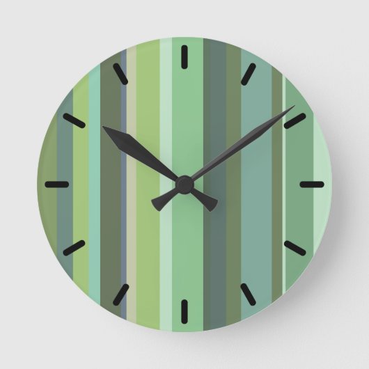 De groene horizontale strepen van de olijf ronde klok (Voorkant)
