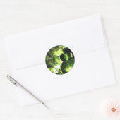De groene lantaarn vasthouden ronde sticker (Envelop)