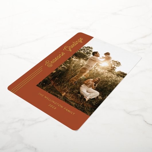 De Groeten van het seizoen Modern Terracotta Foto Folie Feestdagenkaart (Gedraaid)