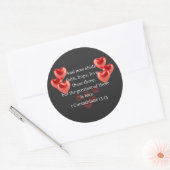 "De grootste van hen in de liefde." Christelijk Ronde Sticker (Envelop)