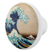 De Grote Golf van Hokusai,  Japans Keramische Knop (Rechts)
