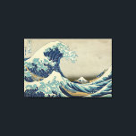 De Grote Golf van Kanagawa Canvas Afdruk<br><div class="desc">The Great Wave of Kanagawa Canvas The Great Wave of Kanagawa is een houtblokdruk van de Japanse kunstenares Katsushika Hokusai. Het boek werd tussen 1830 en 1833 als eerste gepubliceerd in Hokusai's serie Zesendertig Uitzichten van de berg Fuji.</div>
