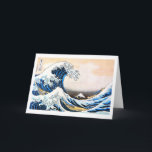De Grote Golf van Kanagawa, Hokusai Kaart<br><div class="desc">Katsushika Hokusai (31 oktober 1760 - 10 mei 1849), enkel bekend als Hokusai, was een Japanse kunstenaar, ukiyo-e schilder en printmaker van de Edo-periode. Hokusai, geboren in Edo (thans Tokio), staat bekend als auteur van de houtblokdrukserie 36 Uitzichten van de berg Fuji (Fugaku Sanjūroku-kei, c. 1831), waarin de internationaal iconische...</div>