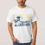 De Grote Golf van Kanagawa T-shirt<br><div class="desc">De Grote Golf van Kanawaga, ook bekend als de Grote Golf, is een van de beroemdste voorbeelden van Japanse kunst ter wereld. Het energieke en opleggende afbeelding The Great Wave is het bekendste werk van de Japanse kunstenaar Hokusai Katsushika, een van de grootste Japanse houtblokdrukkers, schilders en tekenaars. De Grote...</div>