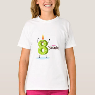De grote groene nummer 8 met een gelukkige verjaar t-shirt