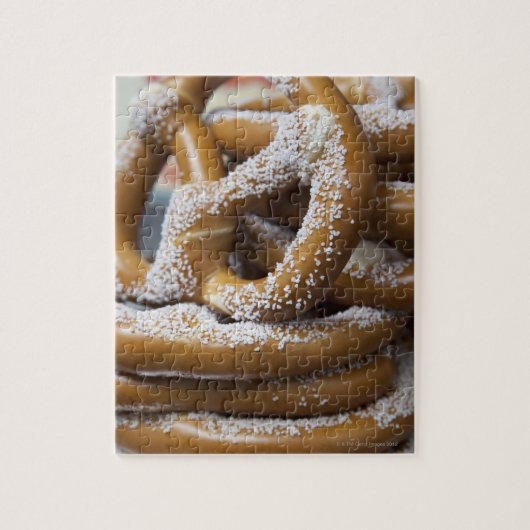 De grote pretzels van de New Yorkse straatverkoper Legpuzzel (Verticaal)