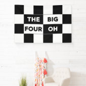 De Grote Vier Oh Zwarte Witte Geruite Verjaardag Spandoek (Insitu)