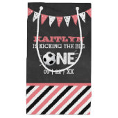 De grote.. | Voetbal 1ste verjaardag Klein Cadeauzakje (Voorkant)