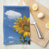 de grote zonnebloem schijnt een blauwe hemel wit theedoek (Quarter Fold)