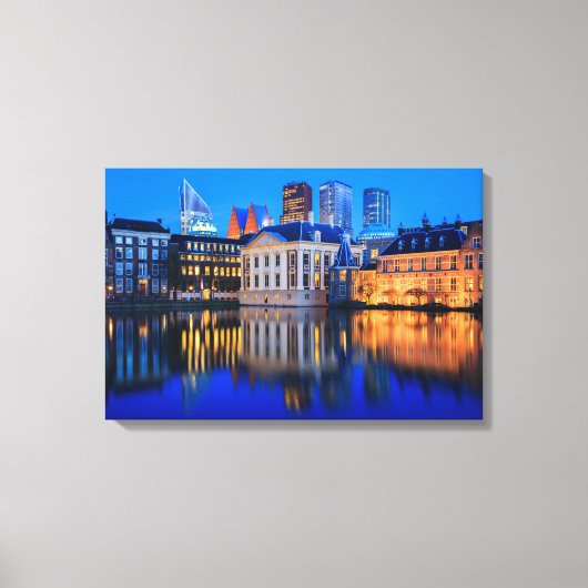 De Haagse skyline bij blue hour canvas print (Voorkant)
