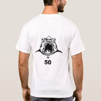 De haai wordt 50 t-shirt