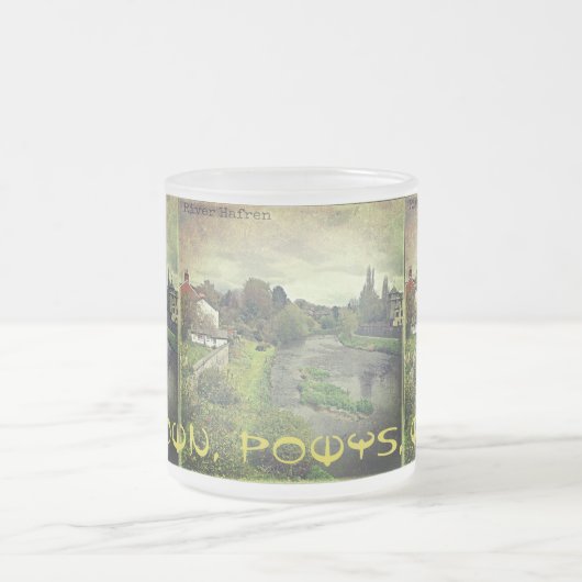 De Hafren in Newtown, Powys, Wales Matglas Koffiemok (Center)