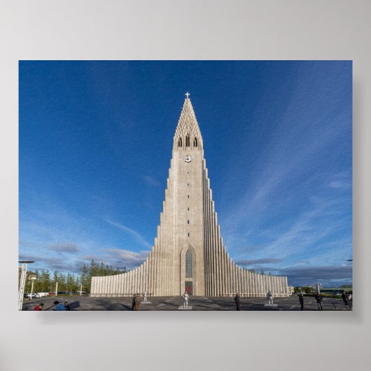 De Hallgrímskirkja-kerk in Reykjavík Poster (Voorkant)