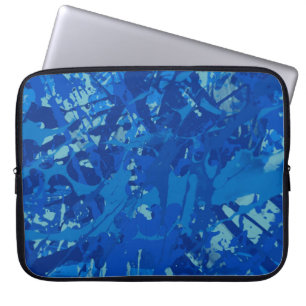 De hand van de inkt maakte een schilderij. Abstrac Laptop Sleeve