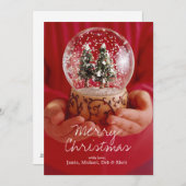 De handen van het kind houden wereldbol vast feestdagenkaart (Voorkant / Achterkant)