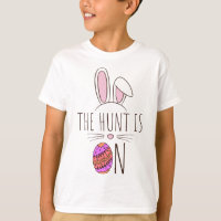 De hap is op paaseierstunt Schattige bunny