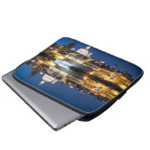 De haven van Valletta in de stad 's nachts Laptop Sleeve (Voorkant onderkant)