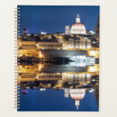 De haven van Valletta in de stad 's nachts Planner (Voorkant)