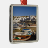 De havenstad met kleurrijke vissersboten metalen ornament (Rechts)