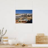 De havenstad met kleurrijke vissersboten poster (Keuken)