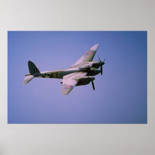 De Havilland DH-98 "Mosquito" T-3, in vlucht op Bo Poster