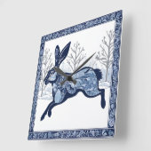 De Hazen Winter's Whimsical Wandering Vierkante Klok (Hoek)