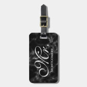 de heer Black Marble Script Monogrammed Name Bagagelabel (Voorkant verticaal)