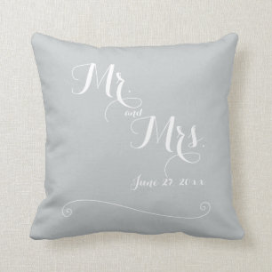 De heer en mevrouw Elegant Gray White Wedding Kuss Kussen
