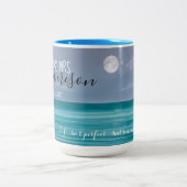 De heer en mevrouw Moonlit strandbruiloft thema Tweekleurige Koffiemok (Center)