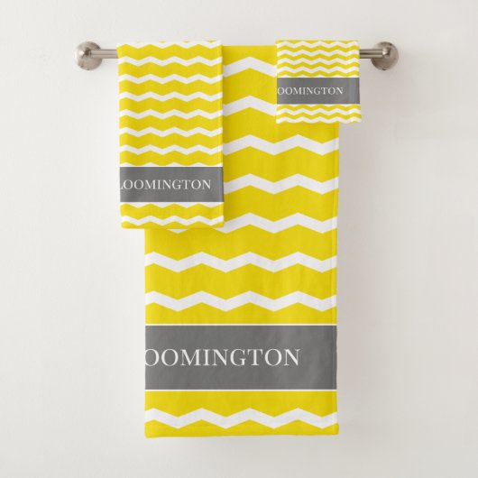 De heer en mevrouw yellow chevron zigzag patroon bad handdoek (Insitu)