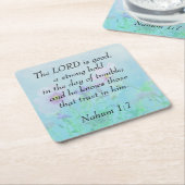 De Heer is goed - Nahum 1:7 Kartonnen Onderzetters (Schuin)