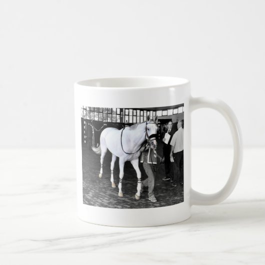 de heer Jordan Koffiemok (Rechts)