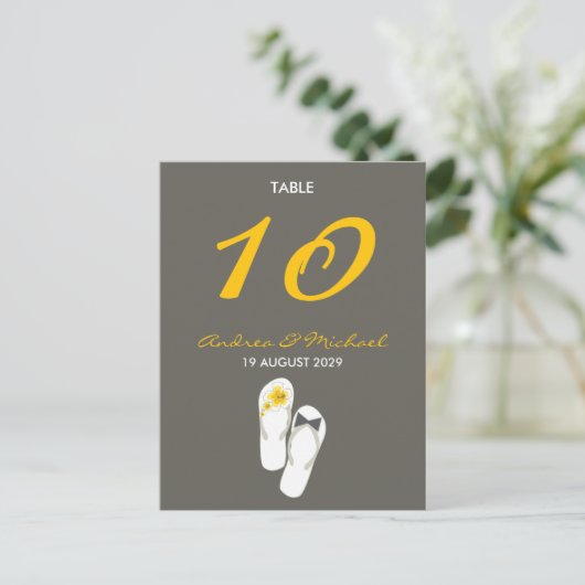 De heer & mevrouw Teenslippers Wedding Table Numbe Briefkaart (Staand voorkant)