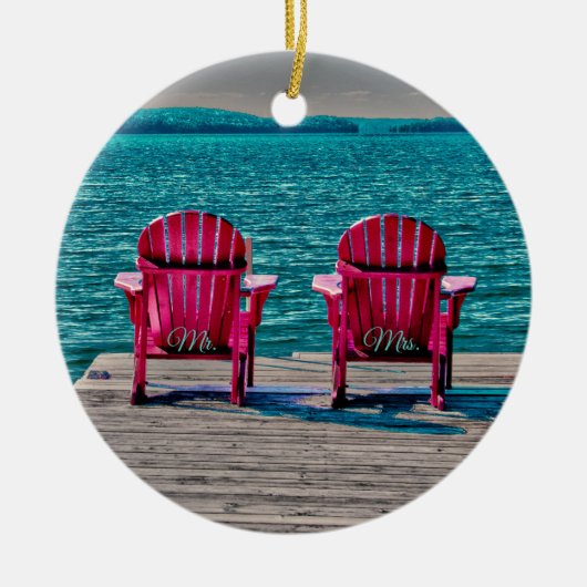 de heer Mrs Blauwgroen Beach Adirondack Chairs Rus Keramisch Ornament (Voorkant)