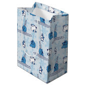 de heer Narwhal Blue Snowflake Pattern Medium Cadeauzakje (Achterkant Gekanteld)