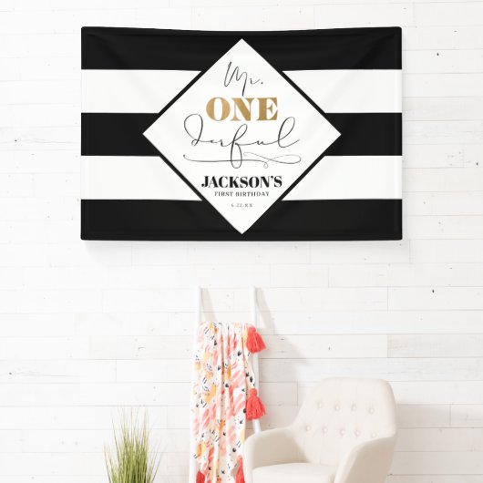 de heer Onederful Black en White Striped Banner (Insitu)