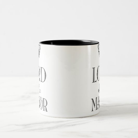 De heer van de Manor mok (Center)