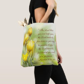 De Heer zegene u Bijbelvers Gele Tulpen Tote Bag (Dichtbij)
