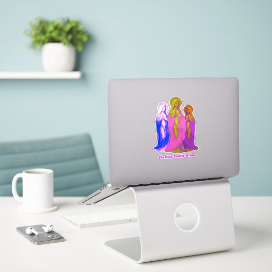 De Heilige Drie-eenheid van Pop Kleurrijke Maagden Sticker (Laptop op bureau)