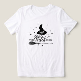 De Heks Is Er | Halloween Heksenhoed & Bezemsteel Tri-Blend Shirt