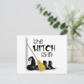 De heks zit in briefkaart (Staand voorkant)