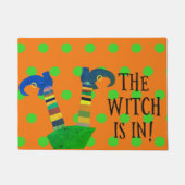 De heks zit in deurmat (Voorkant)