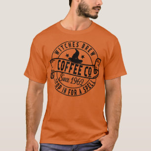De heksen breken koffie om mee te stoppen voor een t-shirt