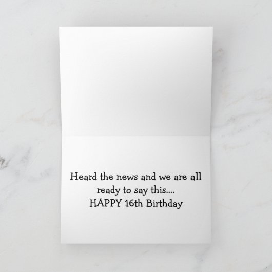 DE HELE BENDE IS ZO BLIJ OP JE *16E VERJAARDAG* KAART (Binnen)