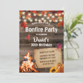 De herfst laat Bonfire-partij Rustic Barn Birthday Kaart (Staand voorkant)