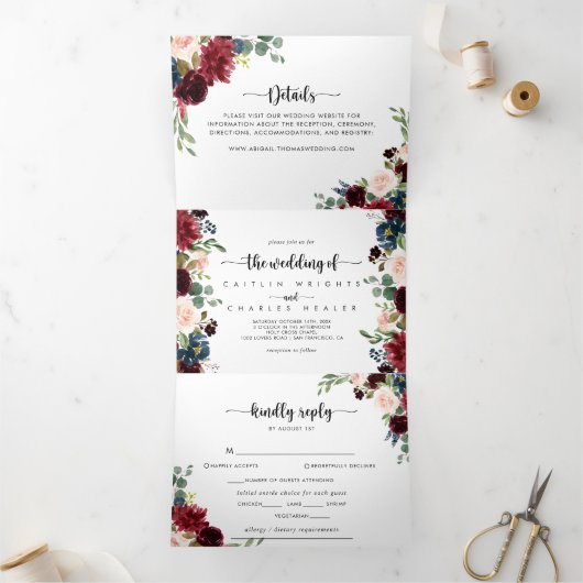 De herfst Rustic Burgundy Calligraphy Wedding of Drieluik Uitnodiging (Binnen)