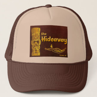 De Hideaway Trucker Hat Pet