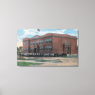 De High School met Faculteit en Studenten Canvas Afdruk