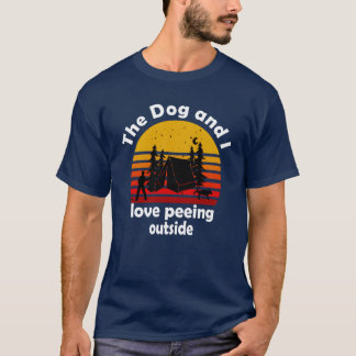 De hond en ik plassen kamperen met een hond vriend t-shirt